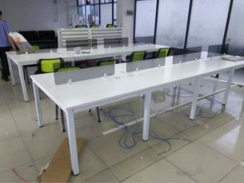 广州二手办公家具清货 老板桌椅、文件柜、屏风、沙发茶几等包送装，另含报警器